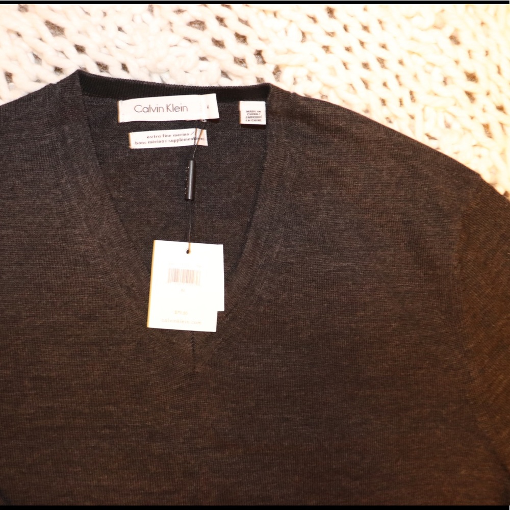 Calvin Klein’s 100% Merino Extra Fine Wool Size M